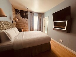Hotel 1110 - Adults Only