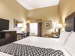 La Quinta Inn & Suites by Wyndham Houston New Caney