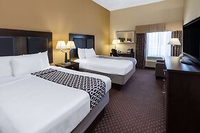 La Quinta Inn & Suites by Wyndham Houston New Caney