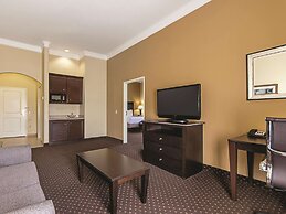 La Quinta Inn & Suites by Wyndham Houston New Caney