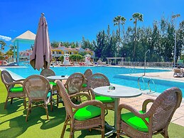 Bungalows Cordial Green Golf