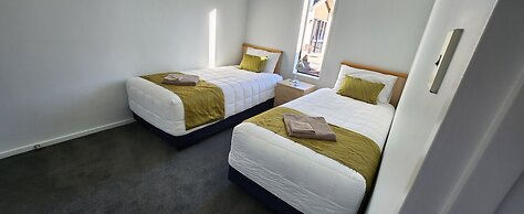 ASURE Central Gold Motel