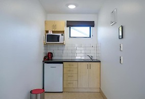 ASURE Central Gold Motel