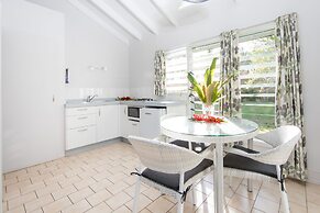 Lagoon Breeze Villas