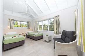 Lagoon Breeze Villas