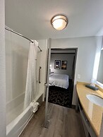 La Quinta Inn & Suites by Wyndham Big Spring