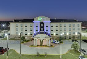 Holiday Inn Express & Suites Denton UNT- TWU, an IHG Hotel