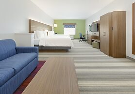 Holiday Inn Express And Suites Denton North by IHG