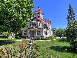 Grand Victorian B&B Inn