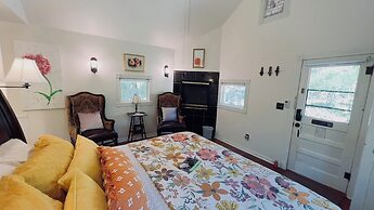 Rock Cottage Gardens B&B