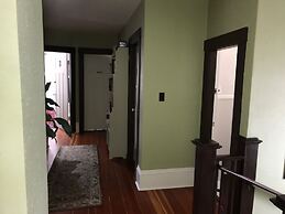 Fisher House Victoria Bed and Breakfast