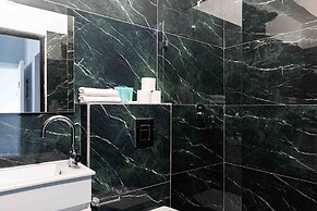 Liber Seashore Suites