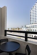 Liber Seashore Suites