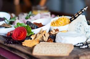 HillsNek Safari Camp - Amakhala Game Reserve