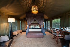 HillsNek Safari Camp - Amakhala Game Reserve