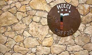 Hotel Raffael