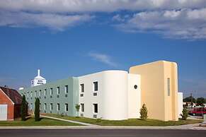 Spark by Hilton Artesia