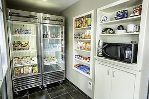 Spark by Hilton Artesia