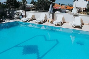 Kervansaray Hotel & Pension