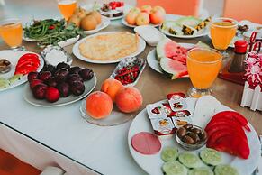 Kervansaray Hotel & Pension