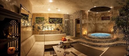 Ararat All Suites Hotel