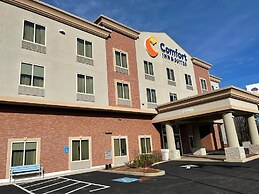 Comfort Inn & Suites Plainville-Foxboro