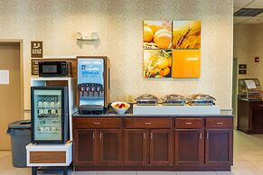 Comfort Inn & Suites Plainville-Foxboro