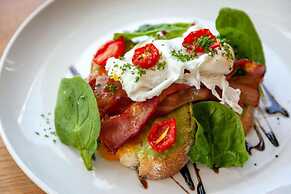 Cloud 9 Boutique Hotel and Spa