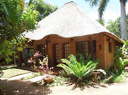 Trees Too Guest Lodge