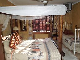 Trees Too Guest Lodge