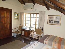 Trees Too Guest Lodge