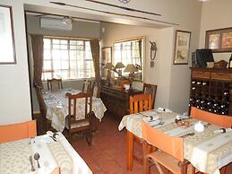 Trees Too Guest Lodge