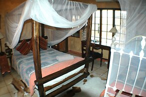 Trees Too Guest Lodge