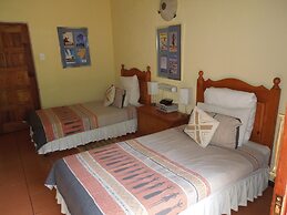 Trees Too Guest Lodge