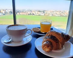 For You Hotel
