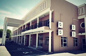 Adansonia Hotel Maun