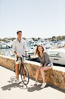 Pier 21 Riverside Apartment Hotel