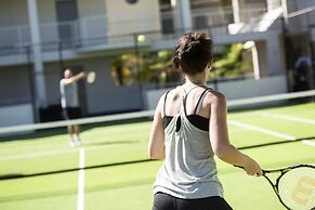 Pier 21 Riverside Apartment Hotel