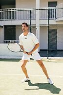 Pier 21 Riverside Apartment Hotel