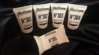 Pier 21 Riverside Apartment Hotel