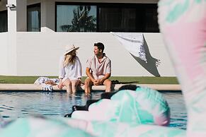 Pier 21 Riverside Apartment Hotel