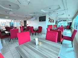 Hotel Bahia Suites