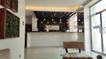 Hotel Bahia Suites