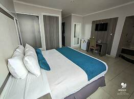 Hotel Bahia Suites