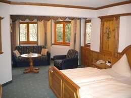 Hotel - Restaurant Kreuzberghof
