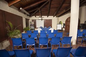 Cabo Blanco Hotel & Marina