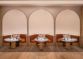 Renaissance Bangkok Ratchaprasong Hotel