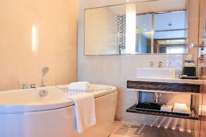 Renaissance Bangkok Ratchaprasong Hotel