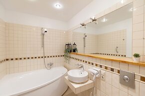 Spa Hotel Ezeri