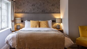 The Exeter Inn